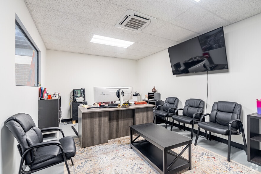 More Photos Of 18500 Pearland Sites Rd, Pearland Unknown For Lease