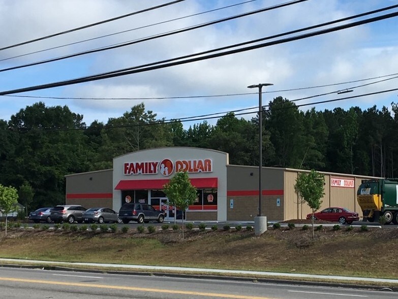 More Photos Of 2927 Holloway St, Durham Freestanding For Lease