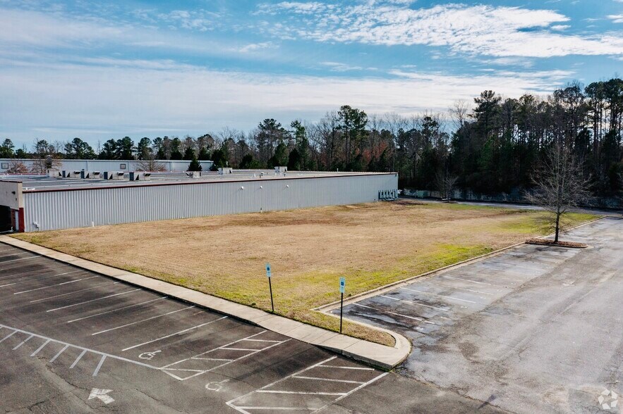 More Photos Of 117 International Dr, Morrisville Flex For Sale