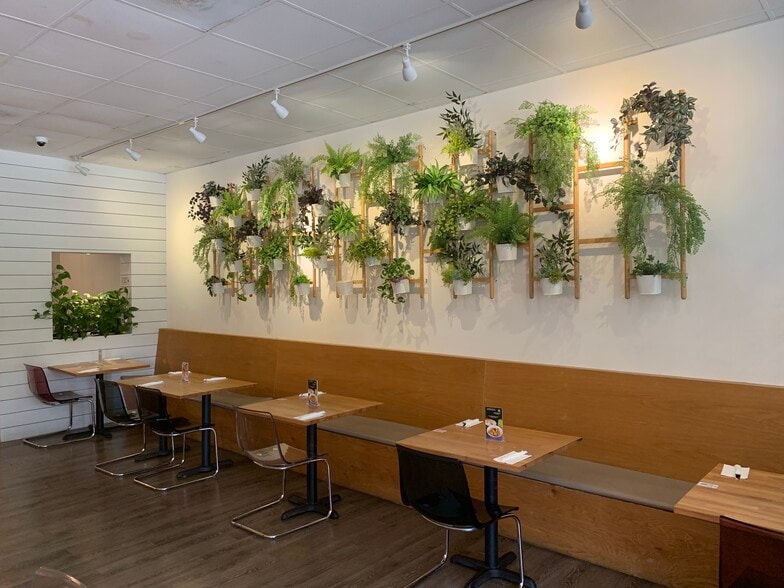 More Photos Of 10001 Westheimer Rd, Houston General Retail For Lease