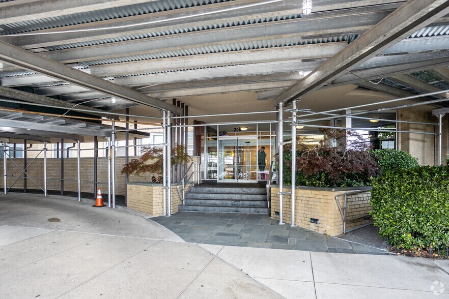 More Photos Of 200 East End Ave, New York Apartments For Sale