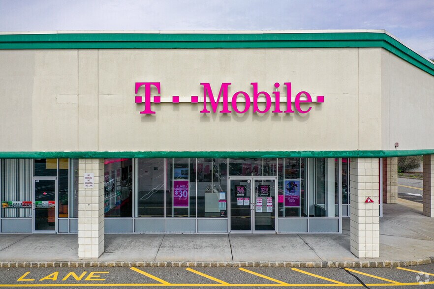 More Photos Of 300 Wootton St, Boonton Unknown For Lease