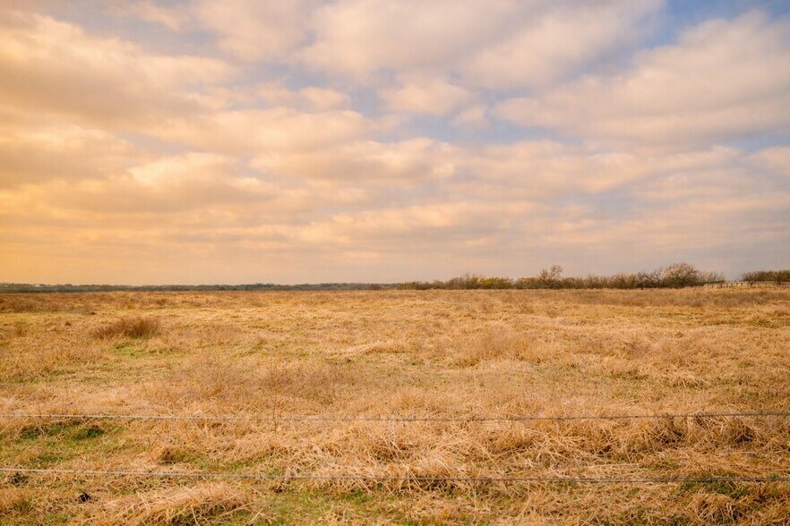 More Photos Of 5158 FM 308, Milford Land For Sale