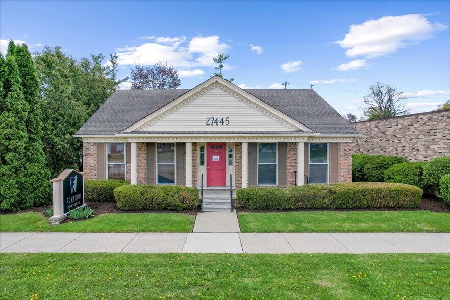 More Photos Of 27445 Southfield Rd, Southfield Medical For Sale