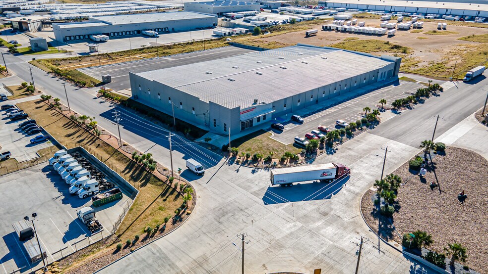 More Photos Of 901 Nicolas D Hachar Rd, Laredo Warehouse For Lease