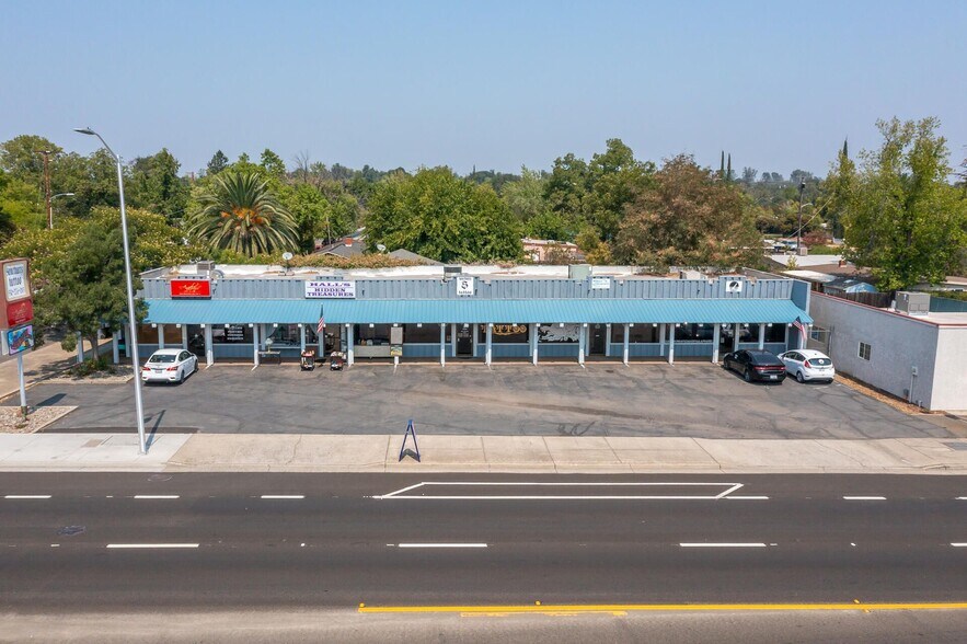 More Photos Of 1556 Hartnell Ave, Redding Office For Sale