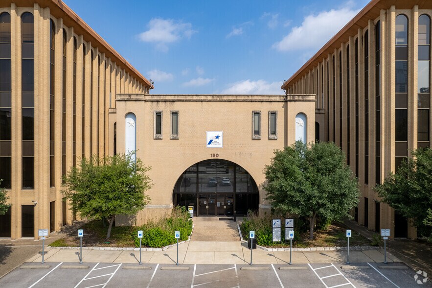 More Photos Of 150 Riverside Dr E, Austin Office For Lease