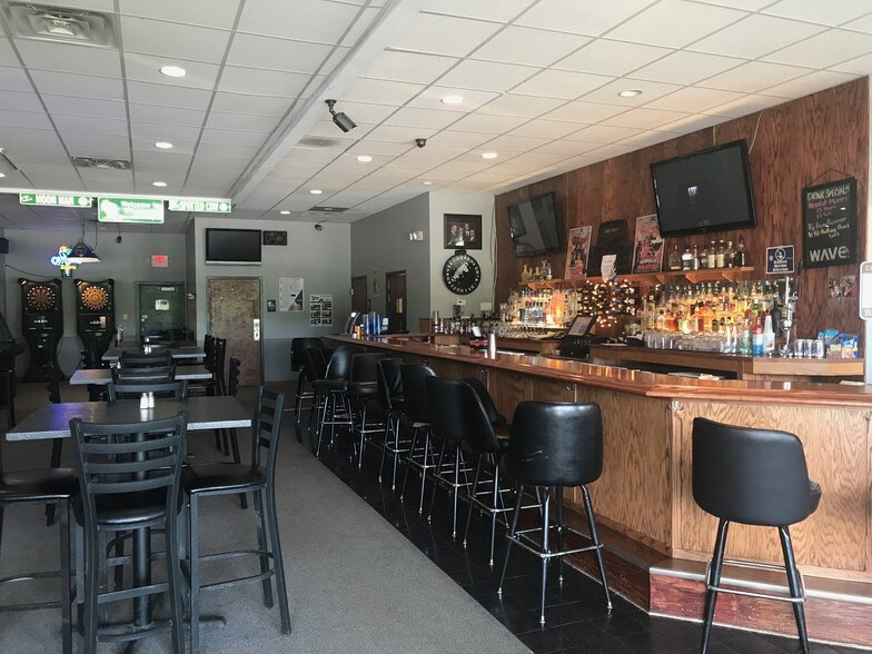 More Photos Of 12015-12033 Antioch Rd, Trevor Freestanding For Lease