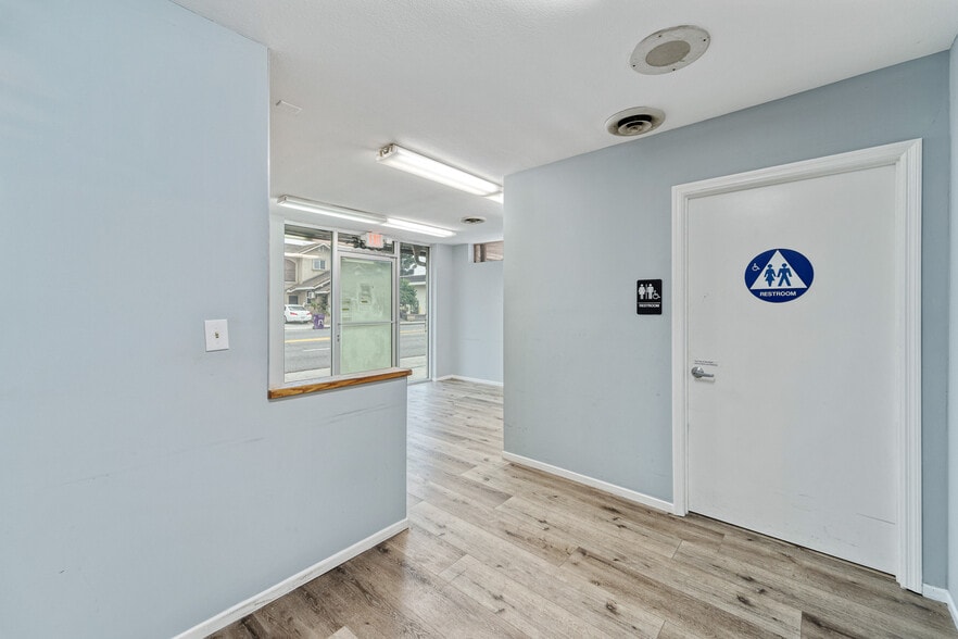 More Photos Of 3535 E 7th St, Long Beach Medical For Sale