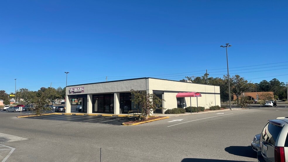 More Photos Of 1200 S Broad St, Brooksville Unknown For Lease