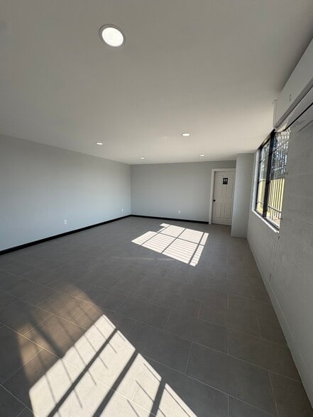 More Photos Of 6251 Griggs Rd, Houston Auto Repair For Sale