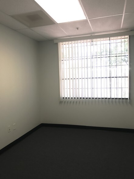 More Photos Of 1310 W St Marys Rd, Tucson Medical For Lease