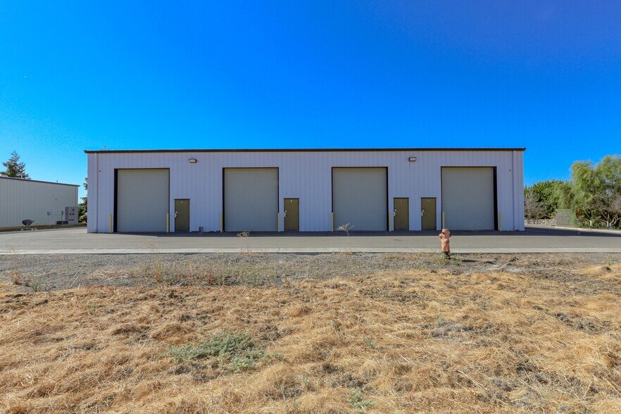 More Photos Of 128 Heron Way, Merced Light Manufacturing For Lease