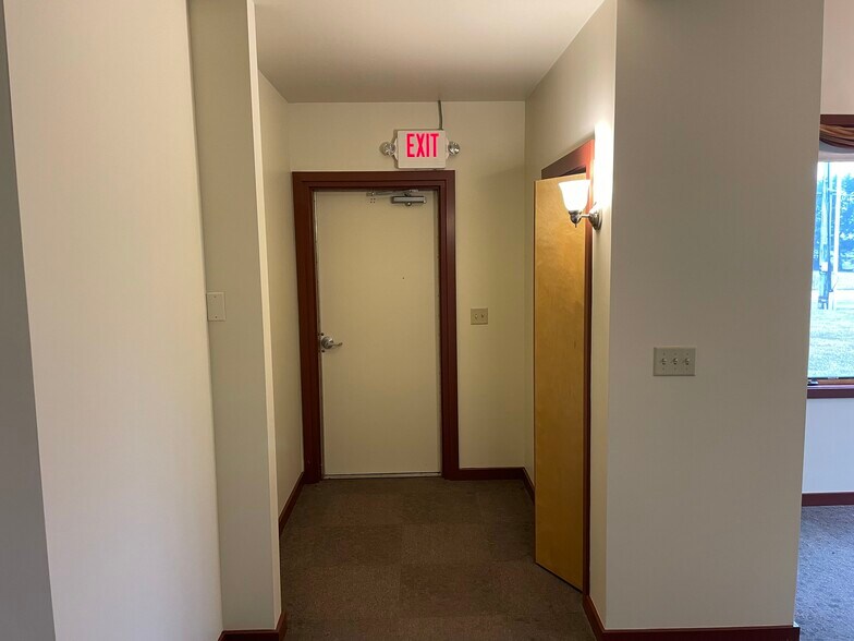 More Photos Of 14135 Kutztown Rd, Fleetwood Medical For Lease