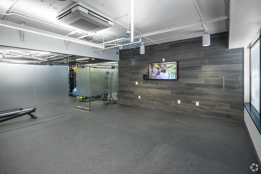 More Photos Of 1220 L St NW, Washington Office For Lease