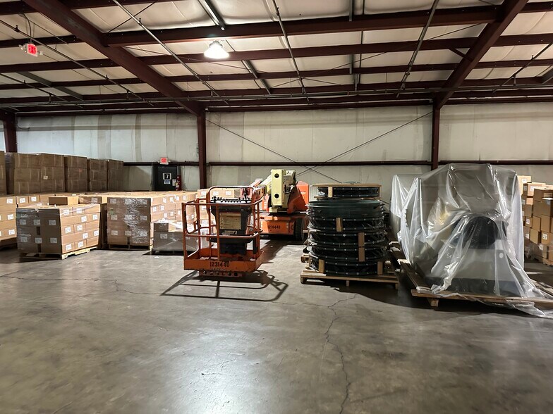 More Photos Of 1507 S Olive St, South Bend Warehouse For Lease