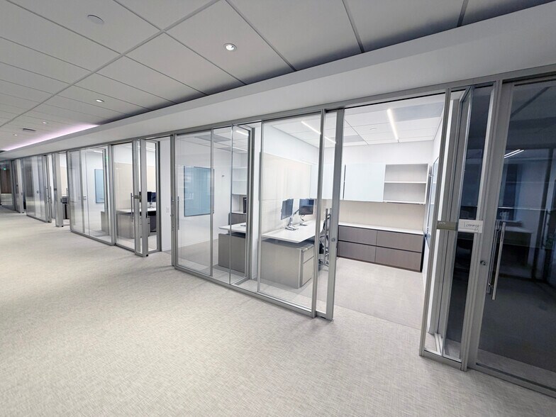 More Photos Of 515 S Flower St, Los Angeles Office For Lease