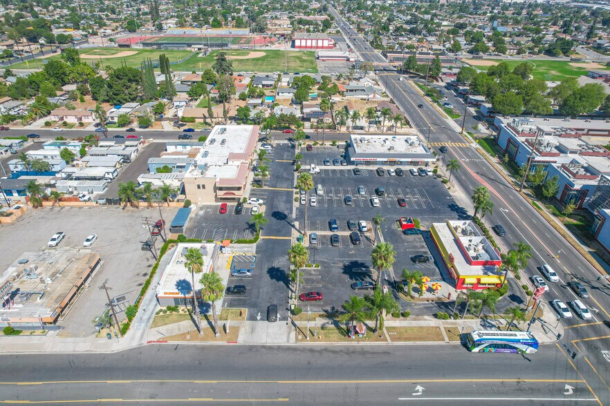 More Photos Of 821-833 W Valley Blvd, Colton General Retail For Sale