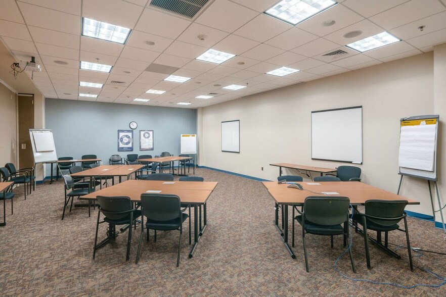 More Photos Of 1515 Burnt Mill Rd, Cherry Hill Distribution For Lease