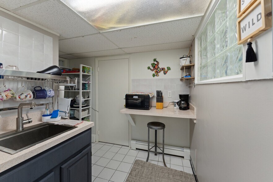 More Photos Of 4372 Post Rd, East Greenwich Office Residential For Sale