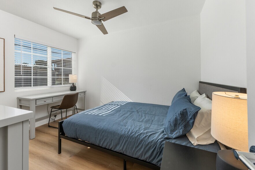 More Photos Of 813 Isthmus Ct, San Diego Apartments For Sale