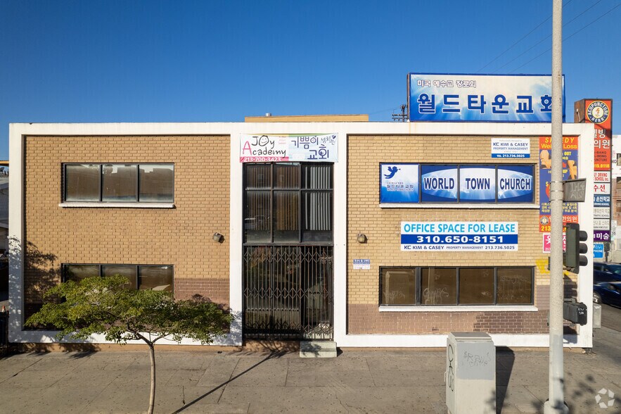 More Photos Of 3242 W 8th St, Los Angeles Medical For Lease