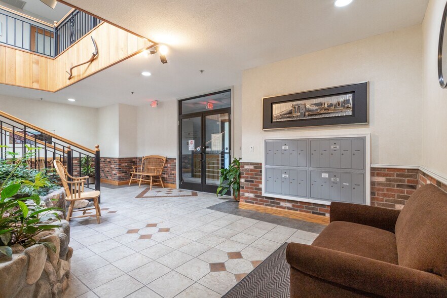 More Photos Of 225-243 King St, Northampton Unknown For Lease