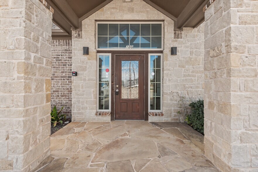 Primary Photo Of 1205 Avondale Haslet Rd, Haslet Medical For Lease