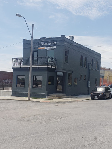 Primary Photo Of 1600 Cherry St, Kansas City Storefront Retail Office For Lease