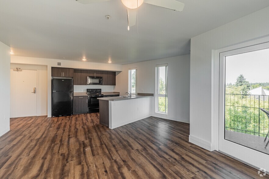 More Photos Of 5990 SE 92nd Ave, Portland Apartments For Lease
