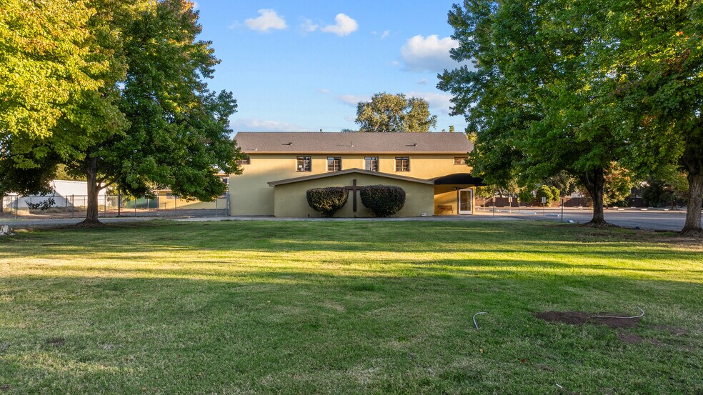 More Photos Of 355 Panama Ave, Chico Flex For Sale