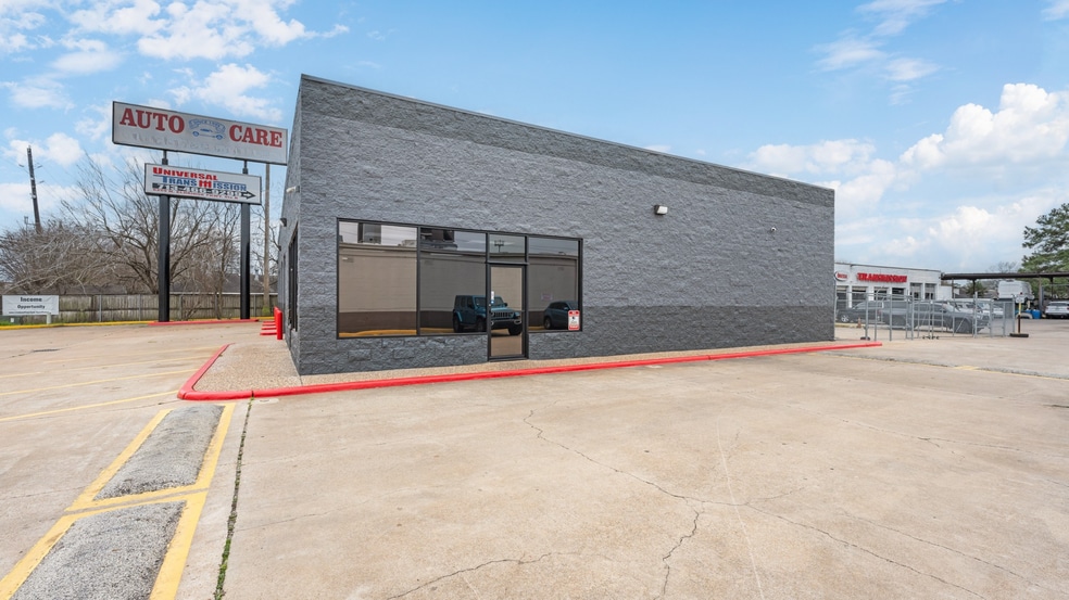 More Photos Of 6259 N Eldridge Pky, Houston Auto Repair For Sale