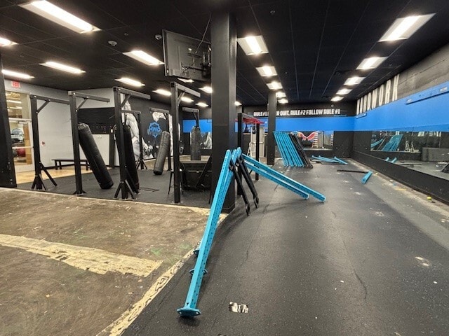 More Photos Of 2102 N Tustin St, Orange Department Store For Lease