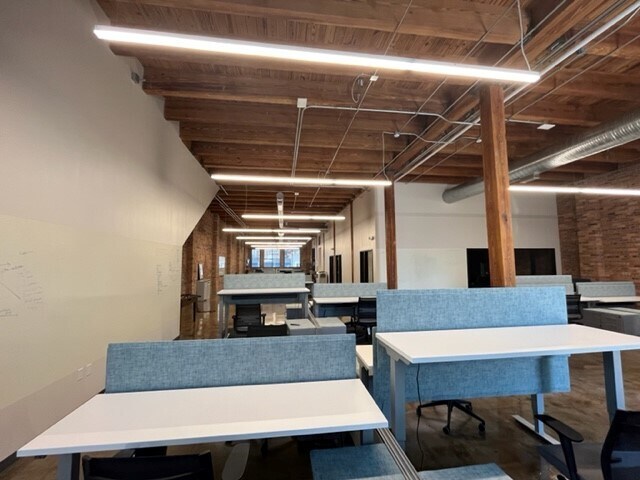 More Photos Of 1816 Walnut St, Kansas City Office For Sale