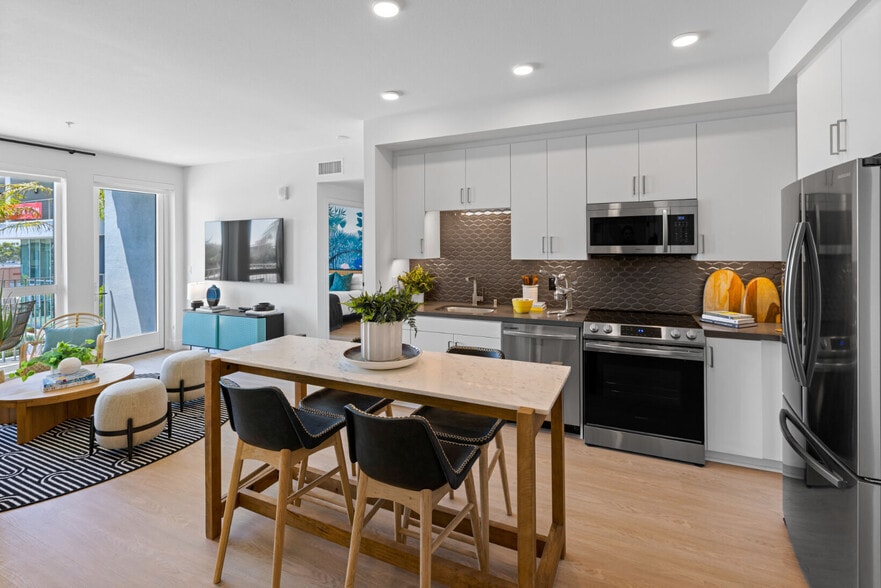 More Photos Of 4353 Park Blvd, San Diego Apartments For Lease