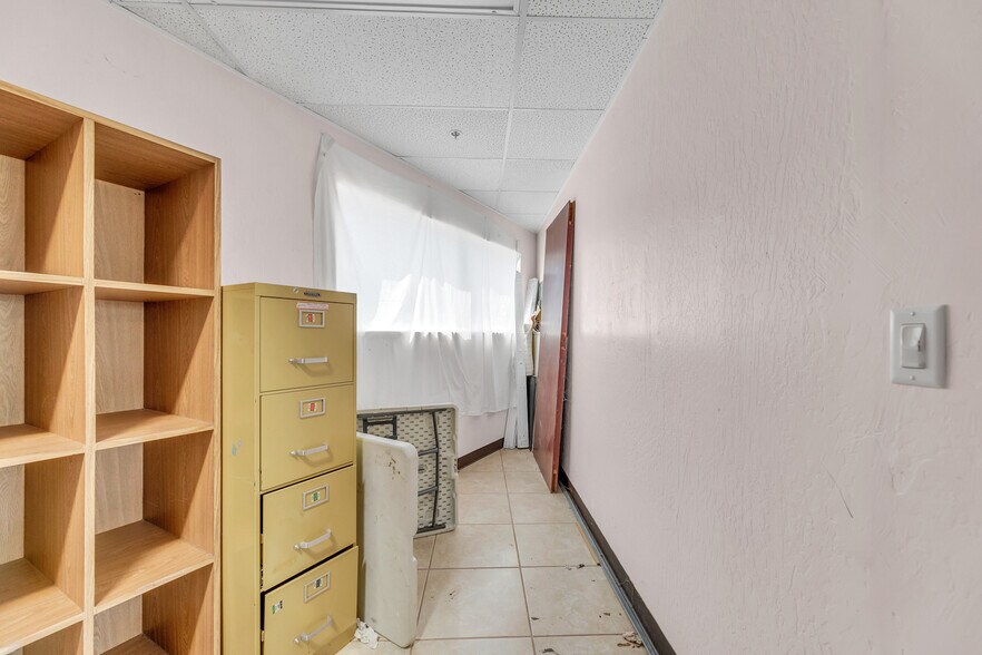 More Photos Of 515 Michigan Blvd, West Sacramento Medical For Sale