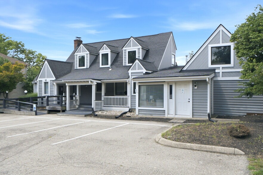More Photos Of 7266 Far Hills Ave, Centerville Loft Creative Space For Sale