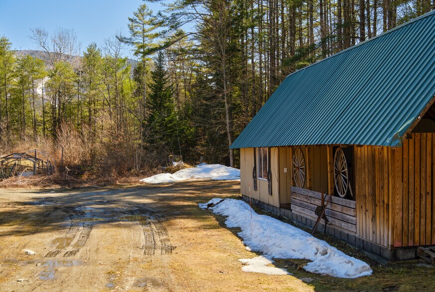 More Photos Of 3806 Vt Route 11, Londonderry Hotel For Sale