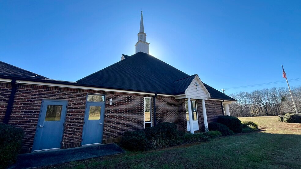 More Photos Of 846 Faith Rd, Salisbury Specialty For Sale