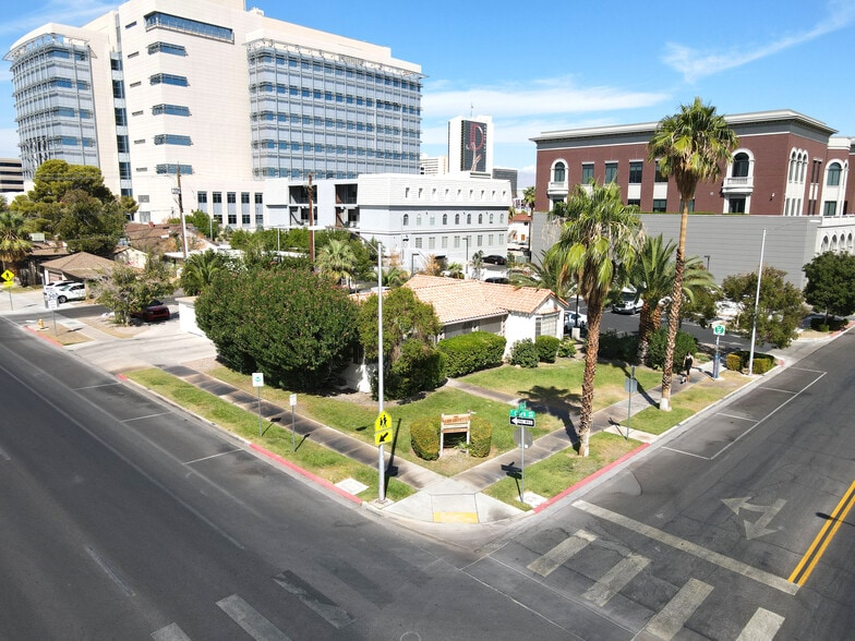 More Photos Of 430 S 7th St, Las Vegas Office For Sale