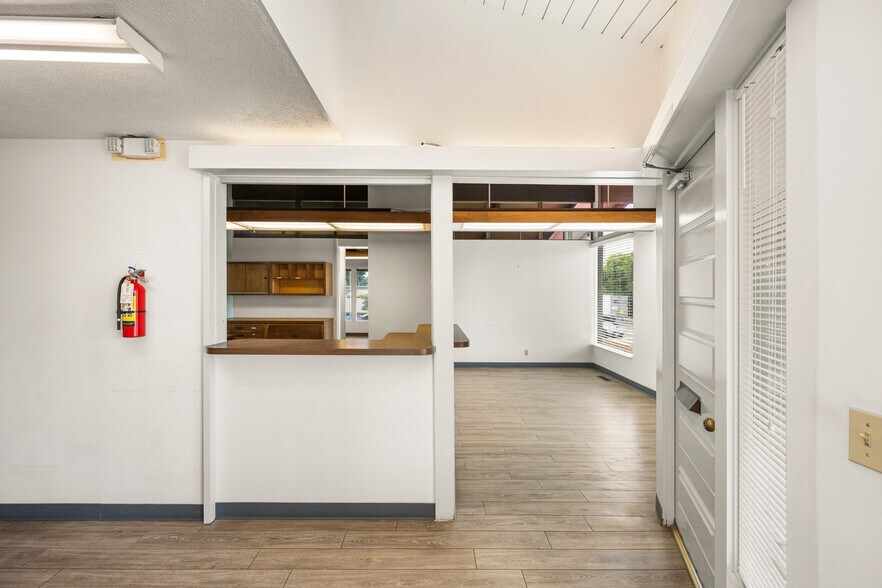 More Photos Of 1661 E Chapman Ave, Fullerton Office For Sale