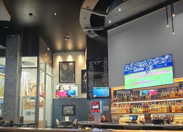 More Photos Of 250 Main St, White Plains Hotel For Lease