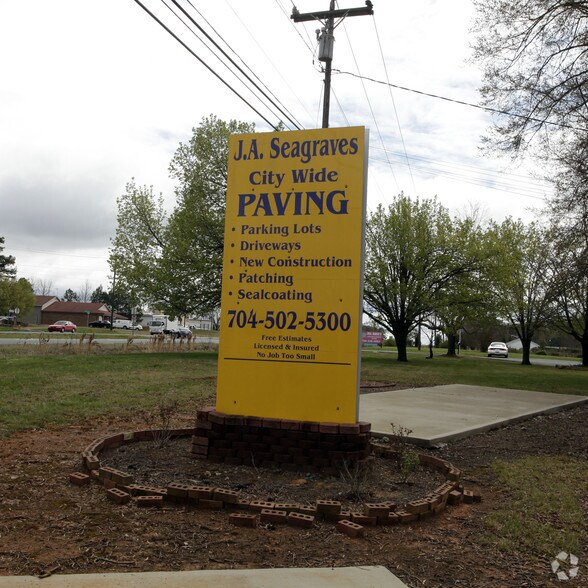 More Photos Of 3709 Us-74 Hwy, Monroe Office Residential For Sale