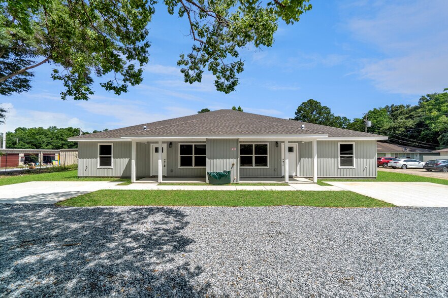 More Photos Of 50 Fulton Ave, Pensacola Apartments For Sale