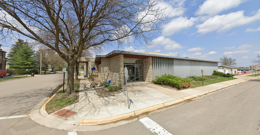 Primary Photo Of 210 N Saint Mary Ave, Albert Lea Office For Sale