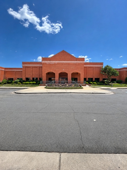 Primary Photo Of 471 Lakeshore Pky, Rock Hill Office For Lease