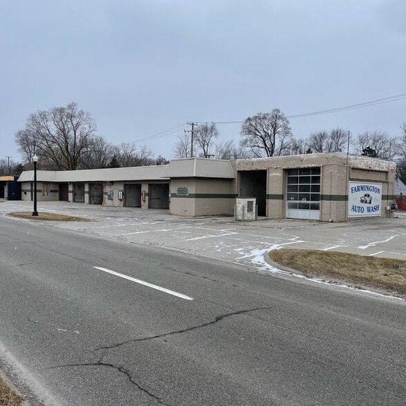 More Photos Of 30544 Grand River Ave, Farmington Hills Carwash For Sale