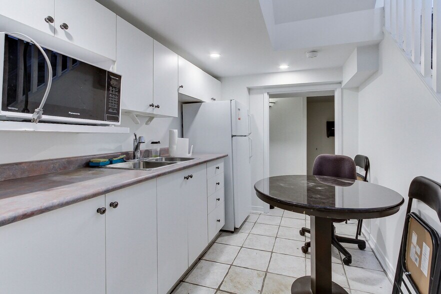 More Photos Of 187 Finch Ave W, Toronto Office Residential For Sale