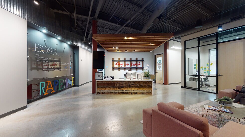 Primary Photo Of 129 S Main St, Grapevine Coworking Space