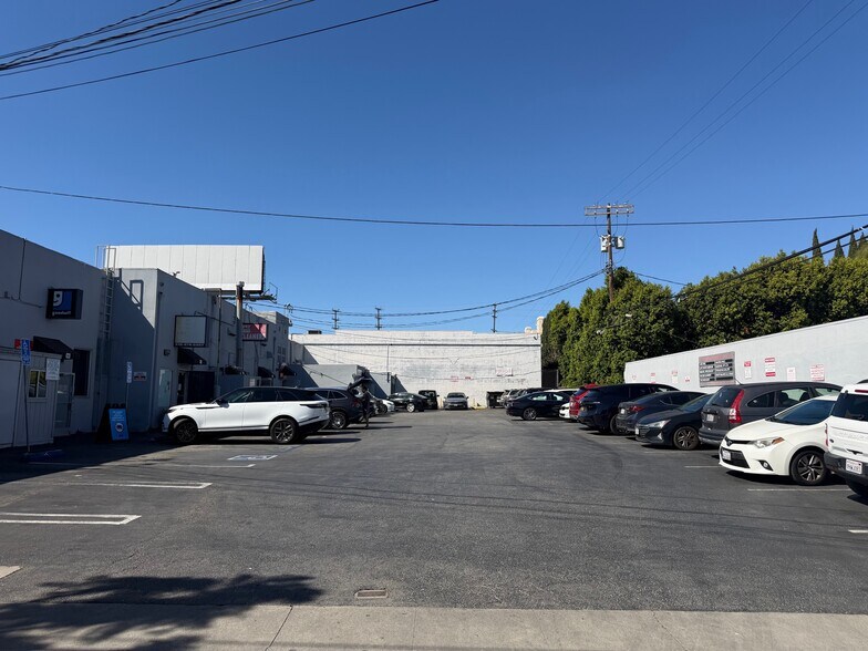 More Photos Of 1870-1898 Westwood Blvd, Los Angeles Storefront For Lease